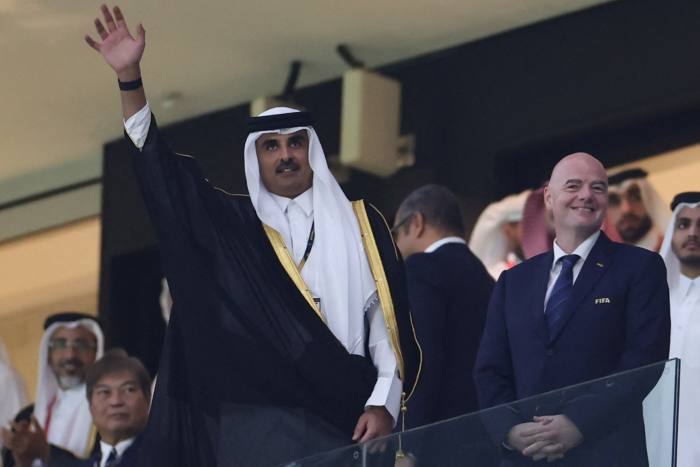 Qatari emir Sheikh Tamim bin Hamad Al Thani with Fifa President Gianni Infantino 